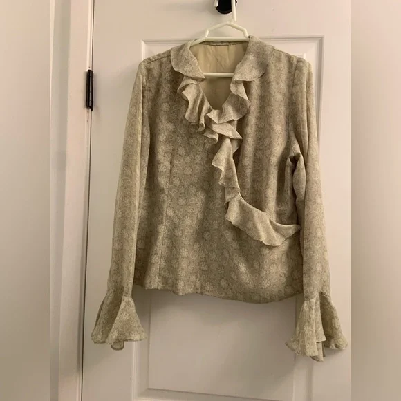 Floral Ruffle pistachio Color Blouse - Picture 1 of 7